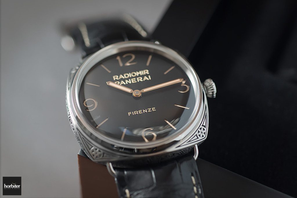 Jam tangan Panerai Radiomir yang ditampilkan oleh New Bond Street Pawnbrokers, sebuah perusahaan gadai elit di London yang memiliki toko gadai utama di Bond Street