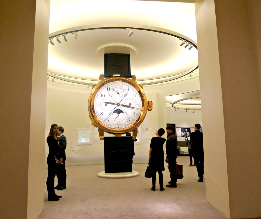 SIHH Watch Show Geneva - um lugar onde todas as marcas de relógios lutam anualmente pelo título dos relógios mais legais, mais interessantes e mais incomuns