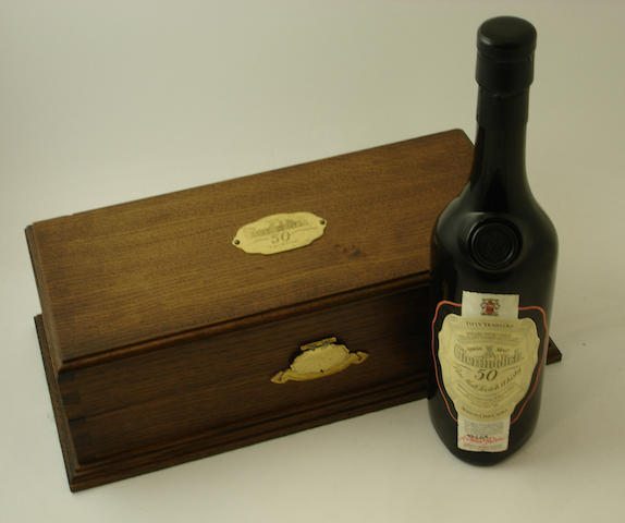 50-годишната бутилка Glenfiddich е продадена в Bonhams за 17 500 паунда