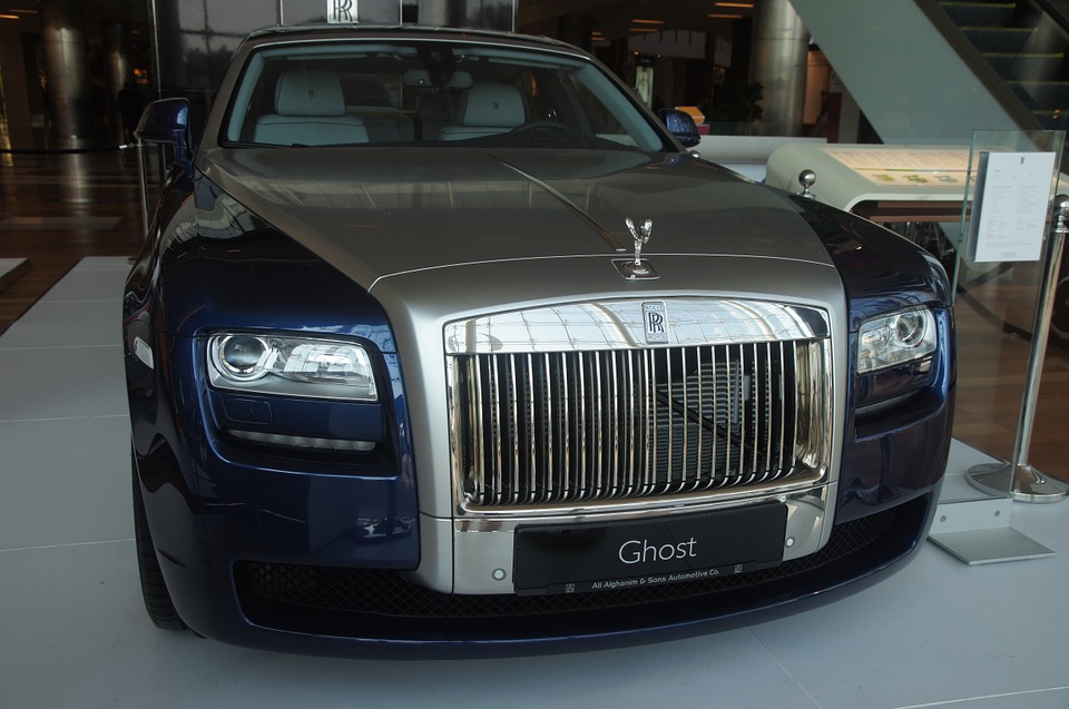 Following the success of the Phantom, a new Rolls-Royce was developed to appeal to a younger generation. Christened Ghost, in honour of the 40/50, it uses the drive train and platform of a 7 series BMW in an effort to save costs.