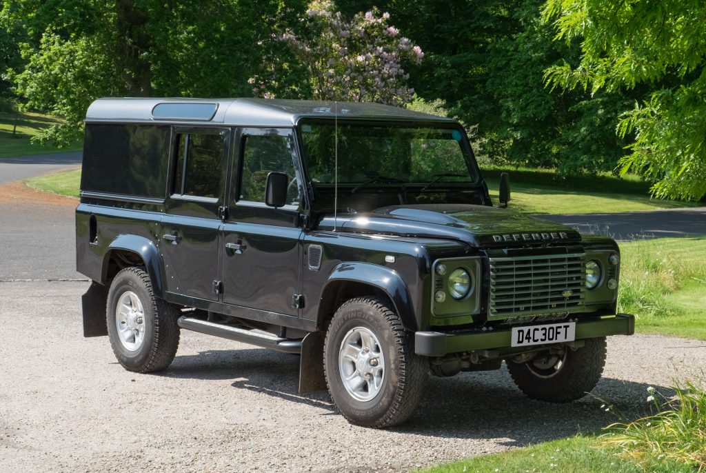 Land Rover Defender - en af de mest populære britiske biler gennem tiderne