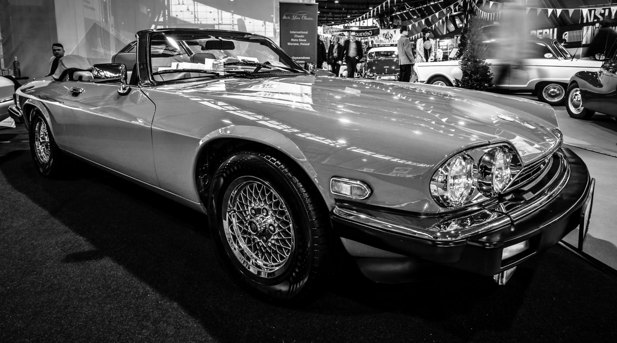 Top 14 Best Classic Cars Investments in 2024 (and hidden gems)