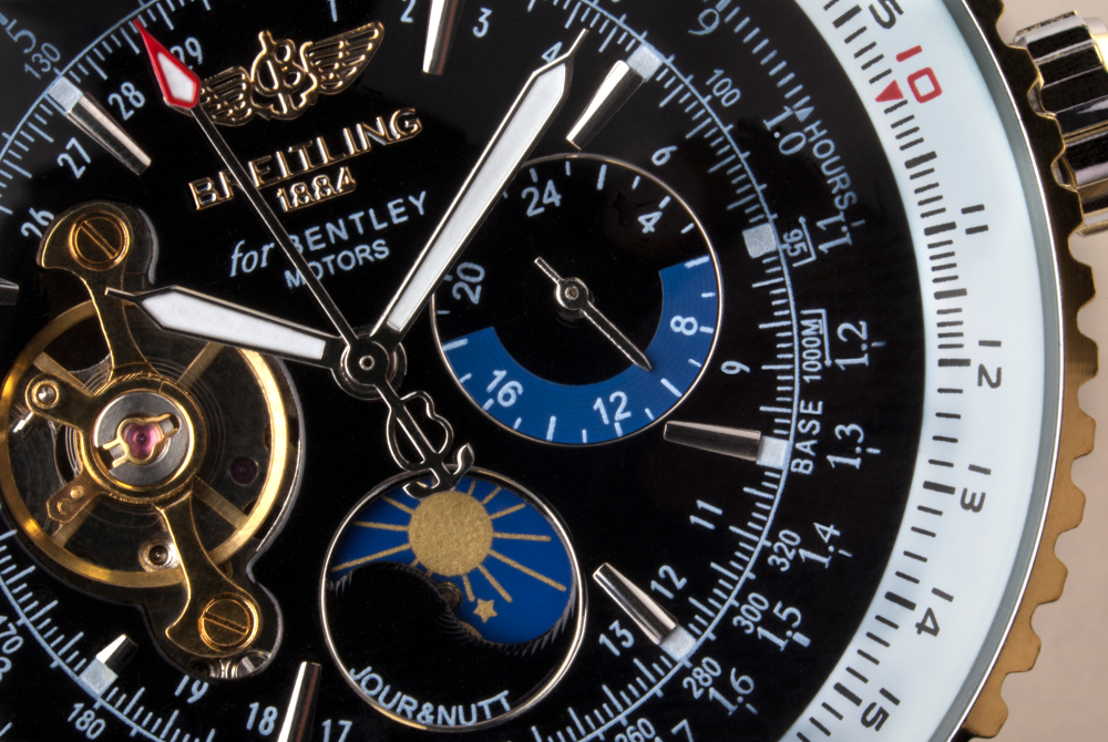 mes įkeičiame ir skoliname Breitling laikrodžius Londone