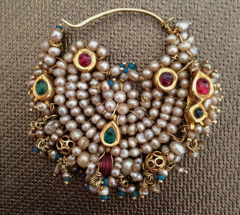 quality of materials is important when assessing the value of jewelry for investment of loan purpuses