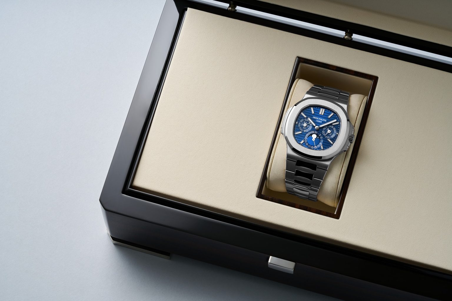 10 Patek Philippe Models & Watches You Can Pawn Today at Luxury Pawn Shops